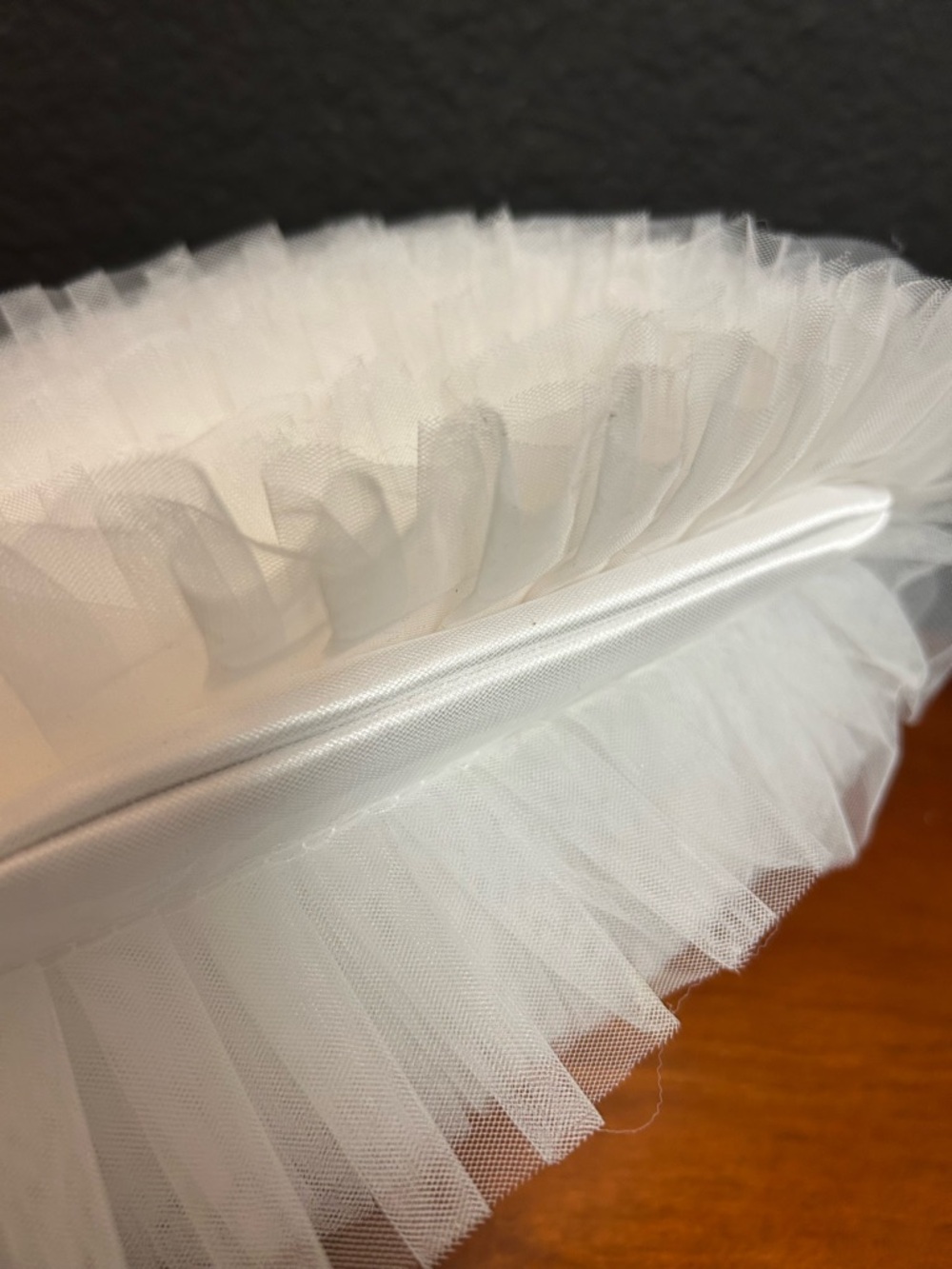 Jewel Badglely Mischka Jazzie Tulle White Ruffle Evening Bag with Crystal Handle - Picture 2 of 8